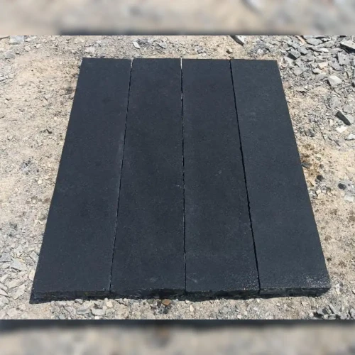 Przejdź do produktu Palisada | Obrzeże Wapienne Kadappa Black Limestone 100x20x5 cm