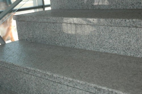 Przejdź do produktu Parapet Stopnica Granitowa Szara Szlifowana G603 150x33x2 cm