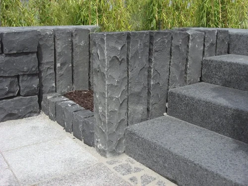 Przejdź do produktu Ogrodowa Palisada Granitowa Łupana G690 Bazalt Black 100x10x10 cm