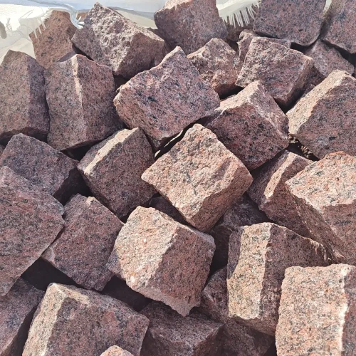 Przejdź do produktu Kostka Granitowa 8/11 Vanga surowo-łamana