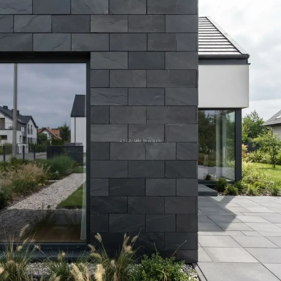 kamien-elewacyjny-dekoracyjny-lupek-black-slate-brick-10x30-cm.webp