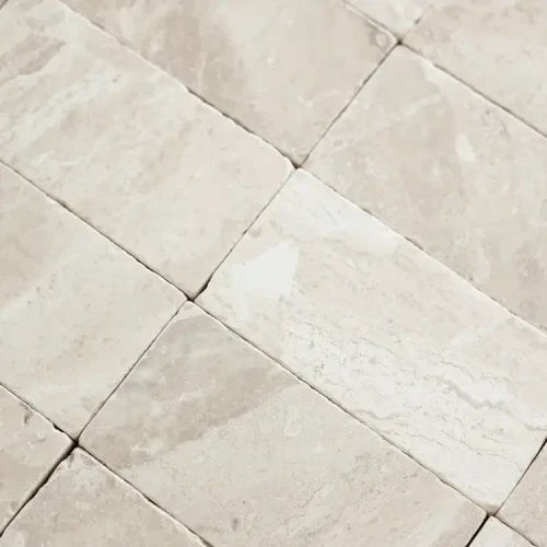 Przejdź do produktu Płytka marmurowa Queen Beige | Coffee White krawędzie bębnowane 7,5x15x1 cm